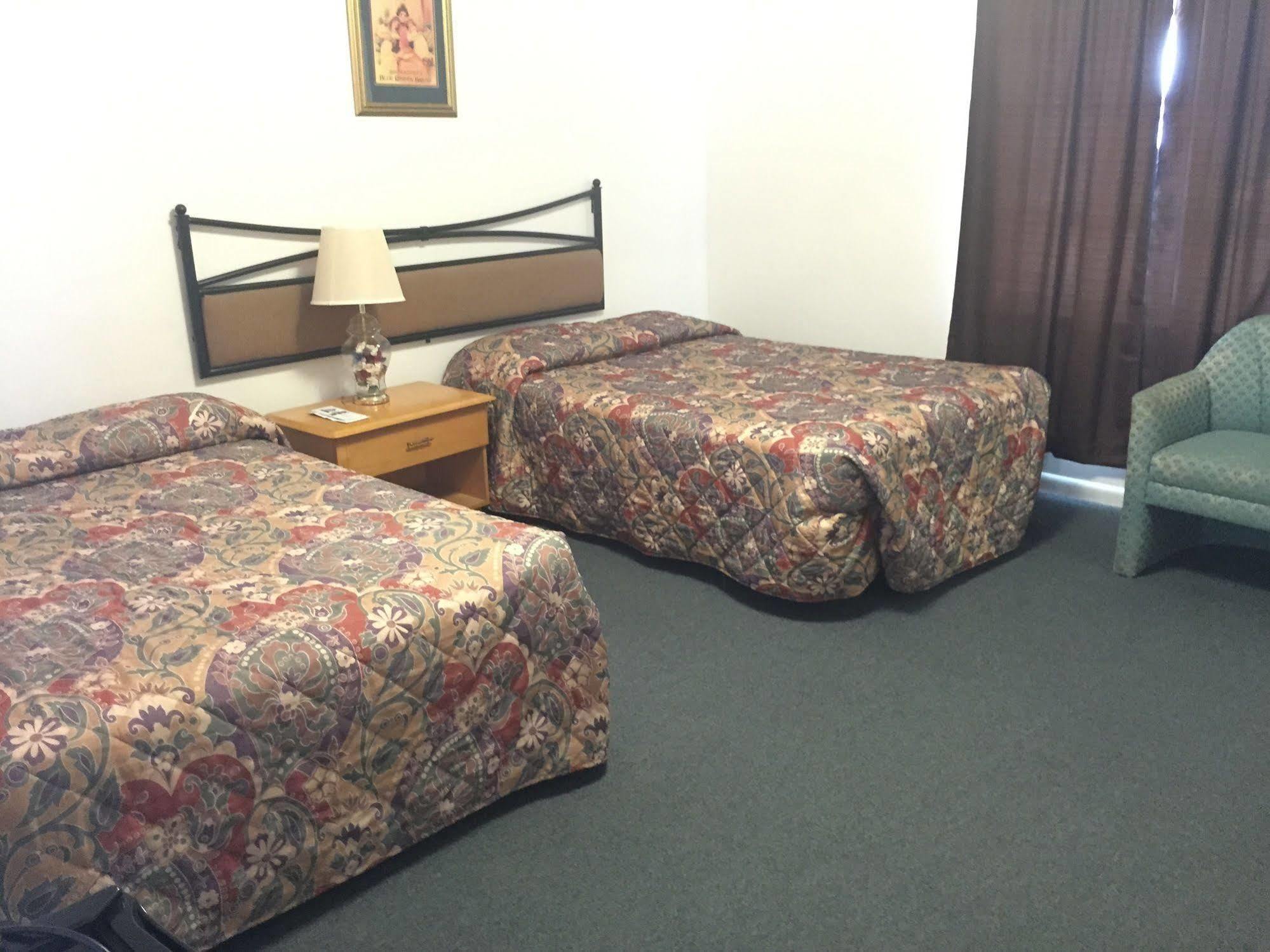 Travel Inn Of Sebring Exteriör bild